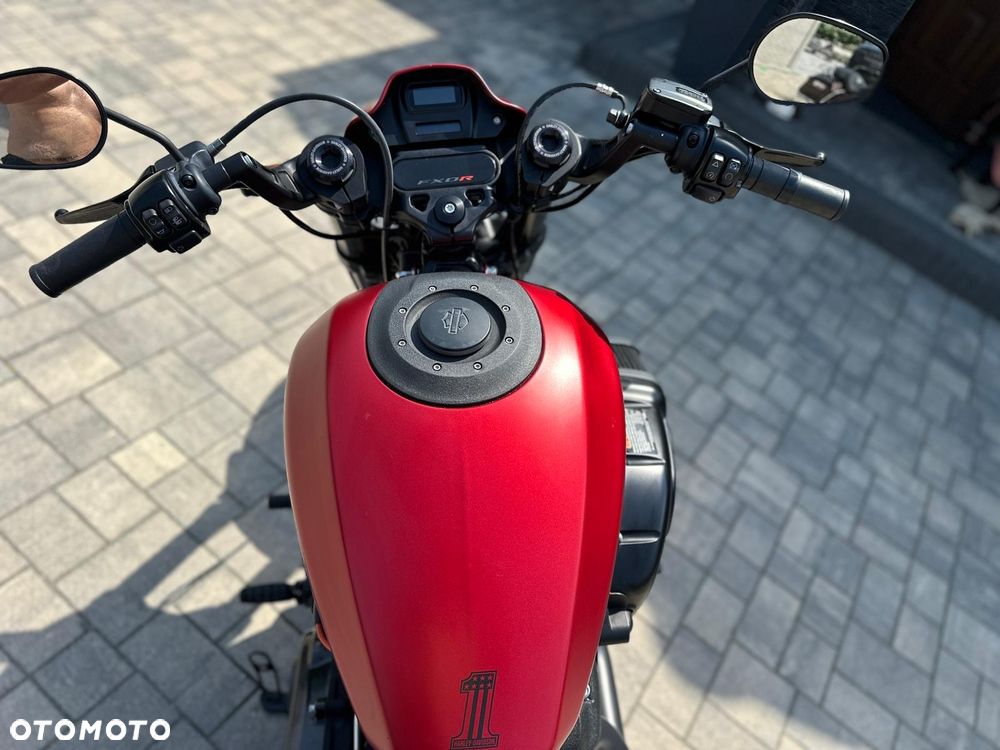 Harley-Davidson Softail FXDR - 8