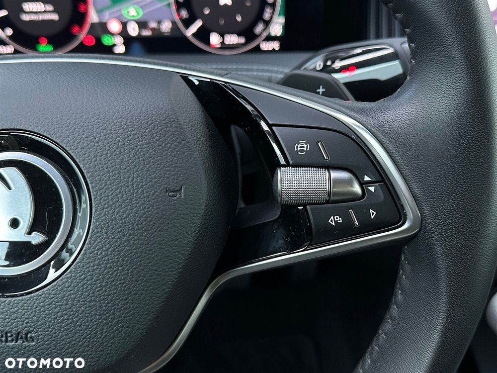 Skoda Superb 1.5 TSI L&K DSG - 19