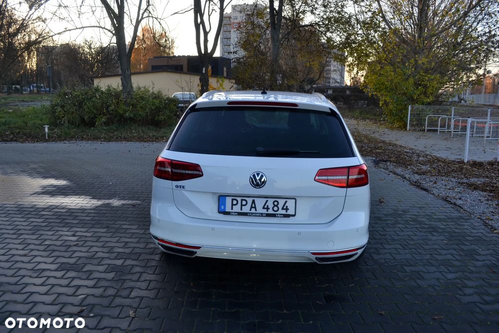 Volkswagen Passat ver-variant-plug--in--hybrid-gte - 20