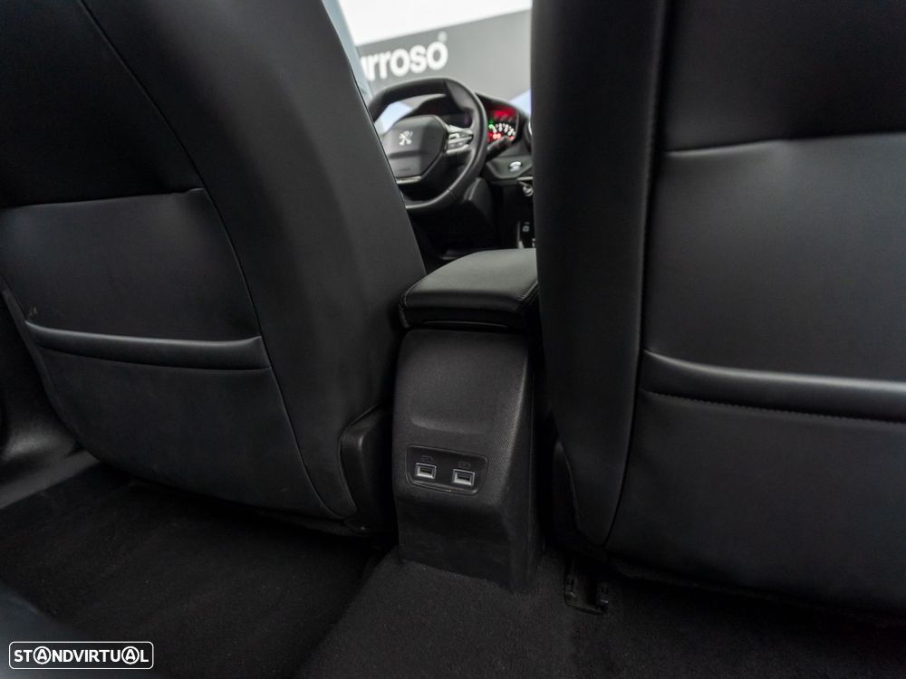 Peugeot 2008 1.5 BlueHDi Allure - 41