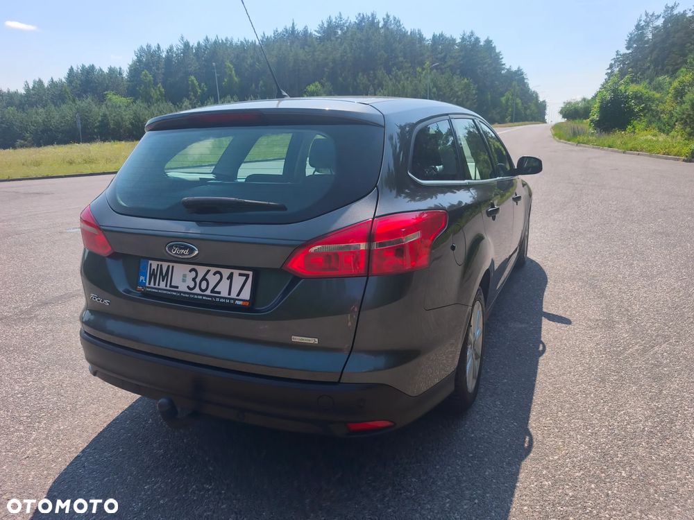 Ford Focus 1.0 EcoBoost Titanium ASS PowerShift - 8