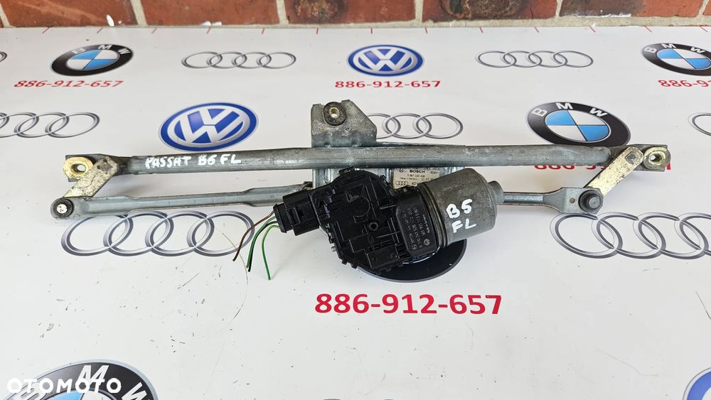 VW Passat B5 FL Mechanizm wycieraczek przód Silniczek wycieraczek 3B1955113D - 1