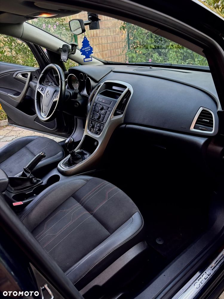 Opel Astra 1.4 - 13