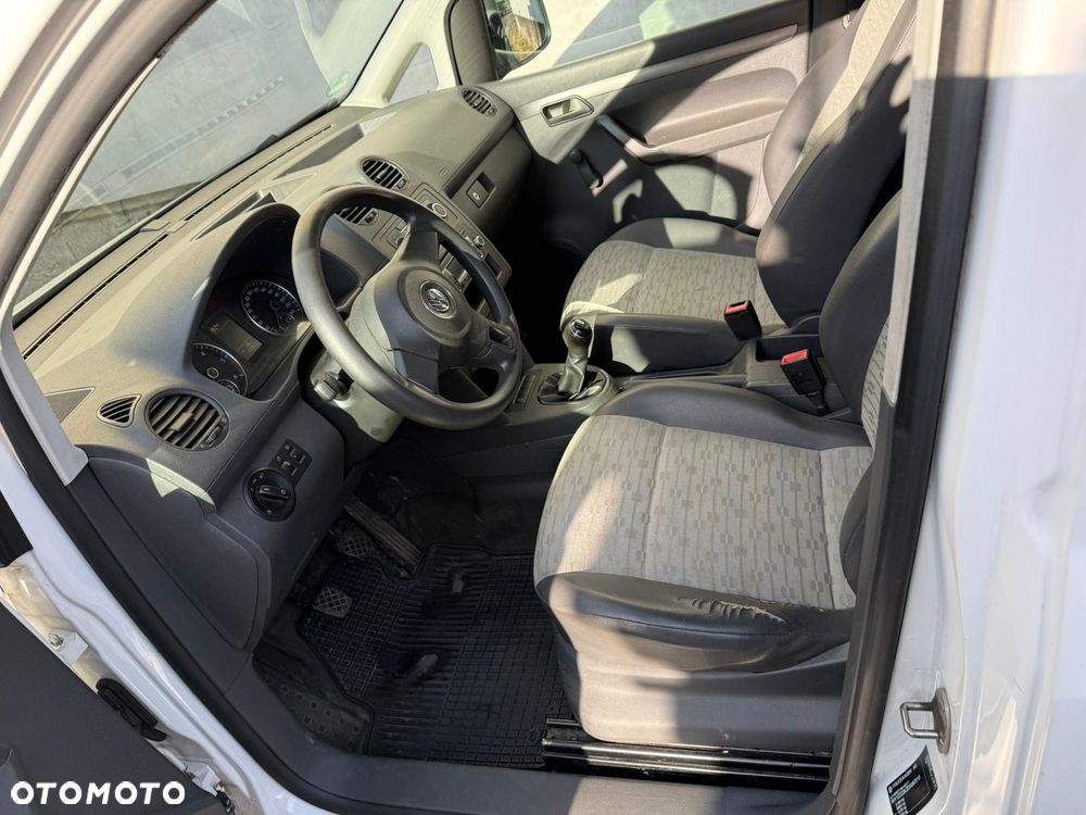 Volkswagen CADDY - 13