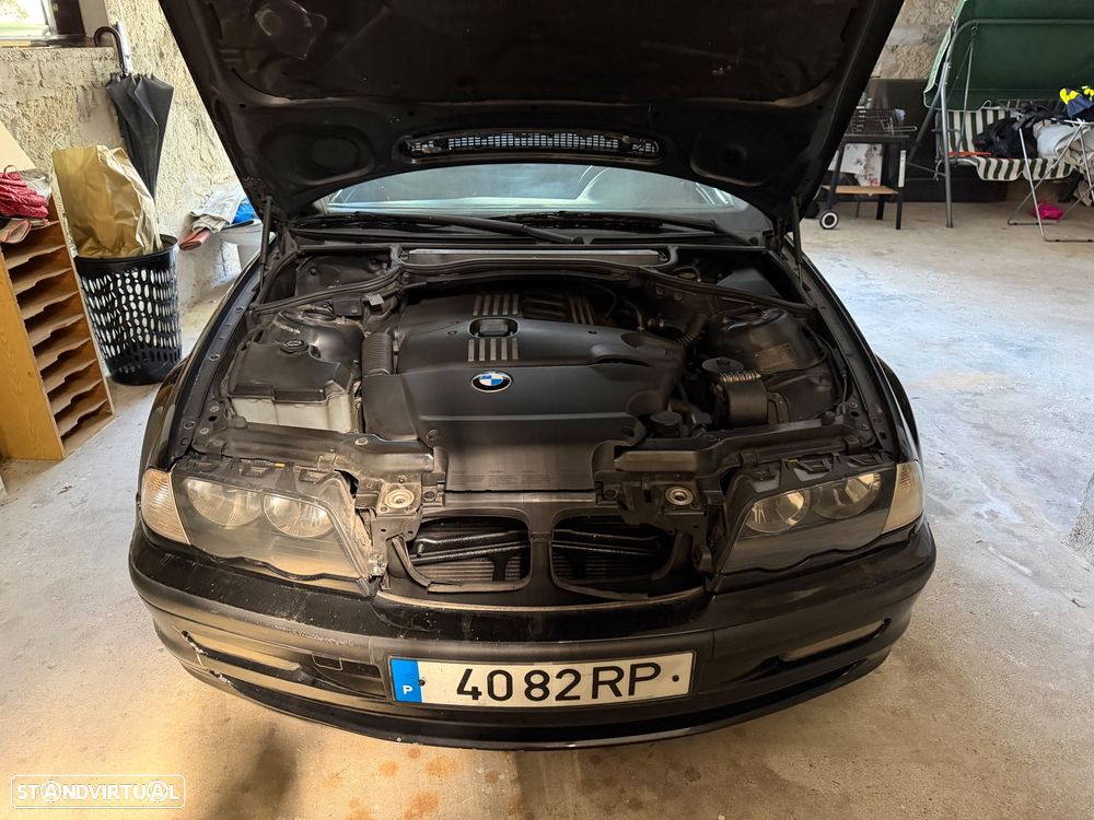 BMW 320 d Touring Séc.XXI - 8