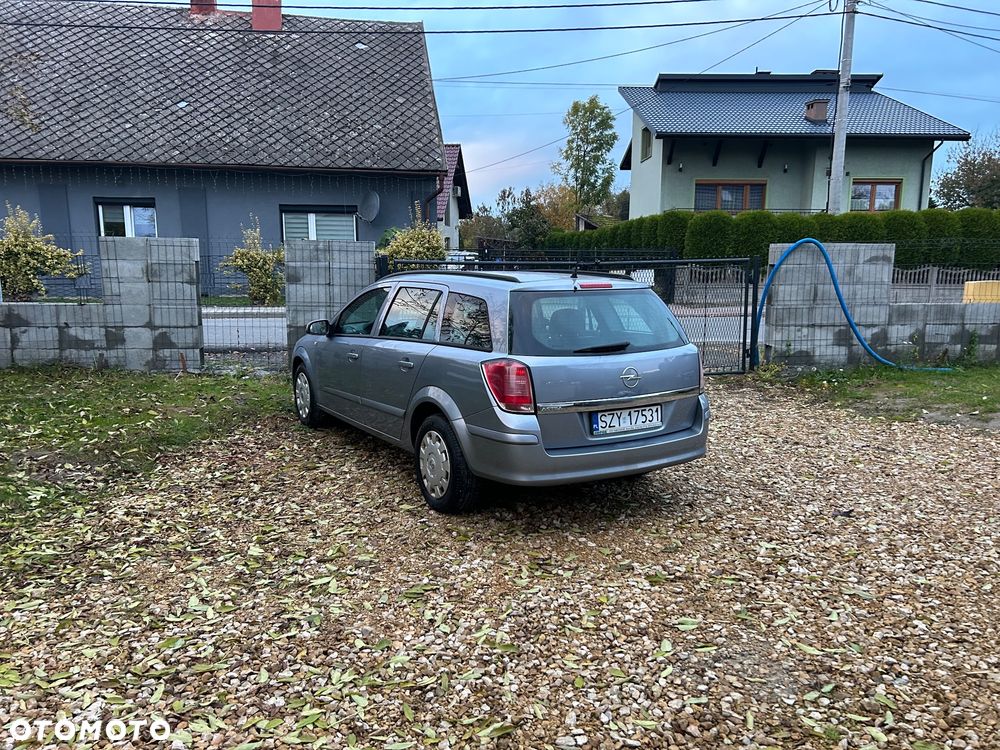 Opel Astra 1.4 Caravan Cosmo - 28