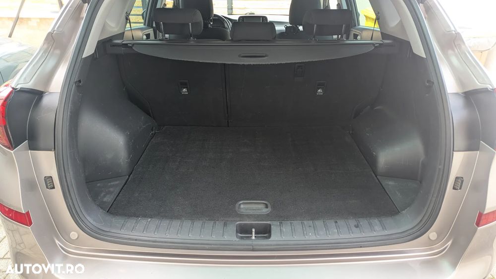 Hyundai Tucson 1.6 T-GDi 4WD 6MT Style - 10