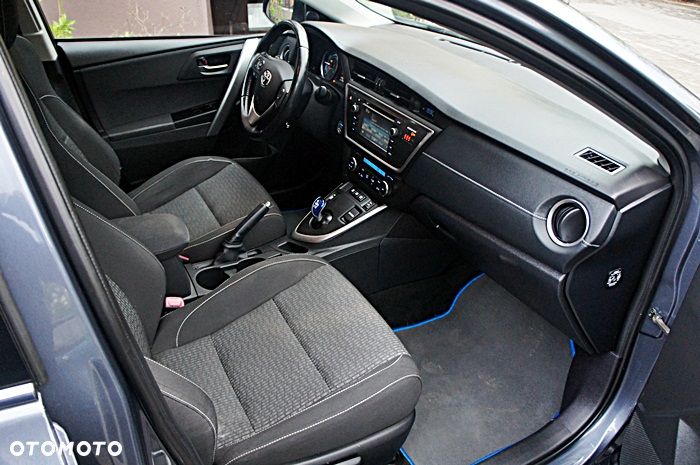 Toyota Auris 1.8 HSD Luna - 18