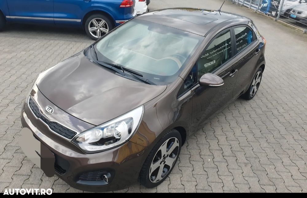 Kia Rio 1.4 Fifa World Cup Edition - 11