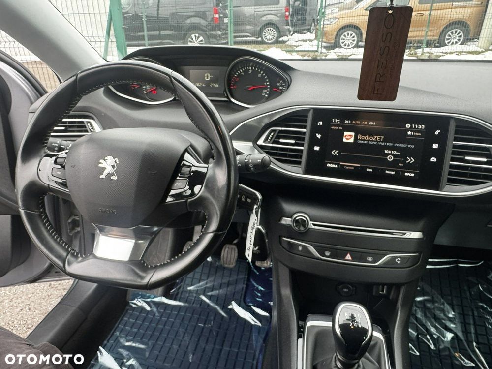 Peugeot 308 - 16