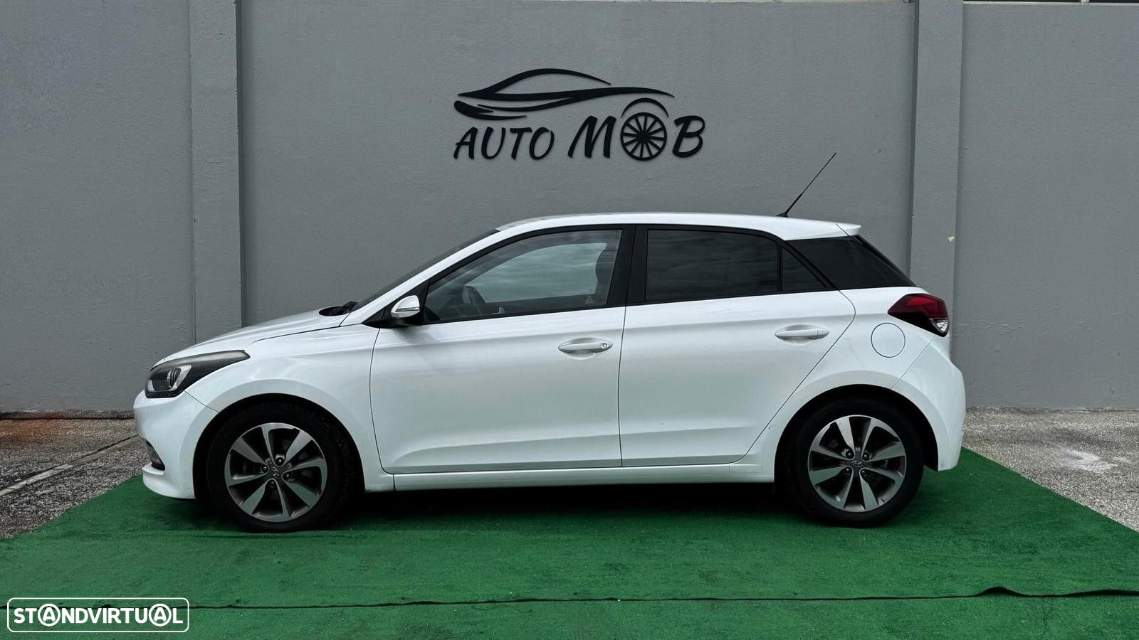 Hyundai i20 1.1 CRDi - 9