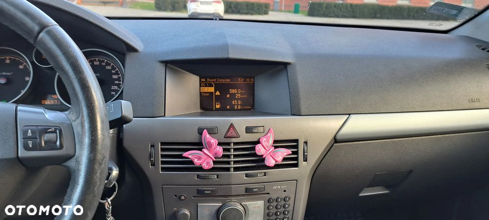 Opel Astra 1.9 CDTI - 9