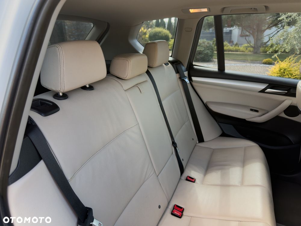 BMW X3 xDrive20d - 12