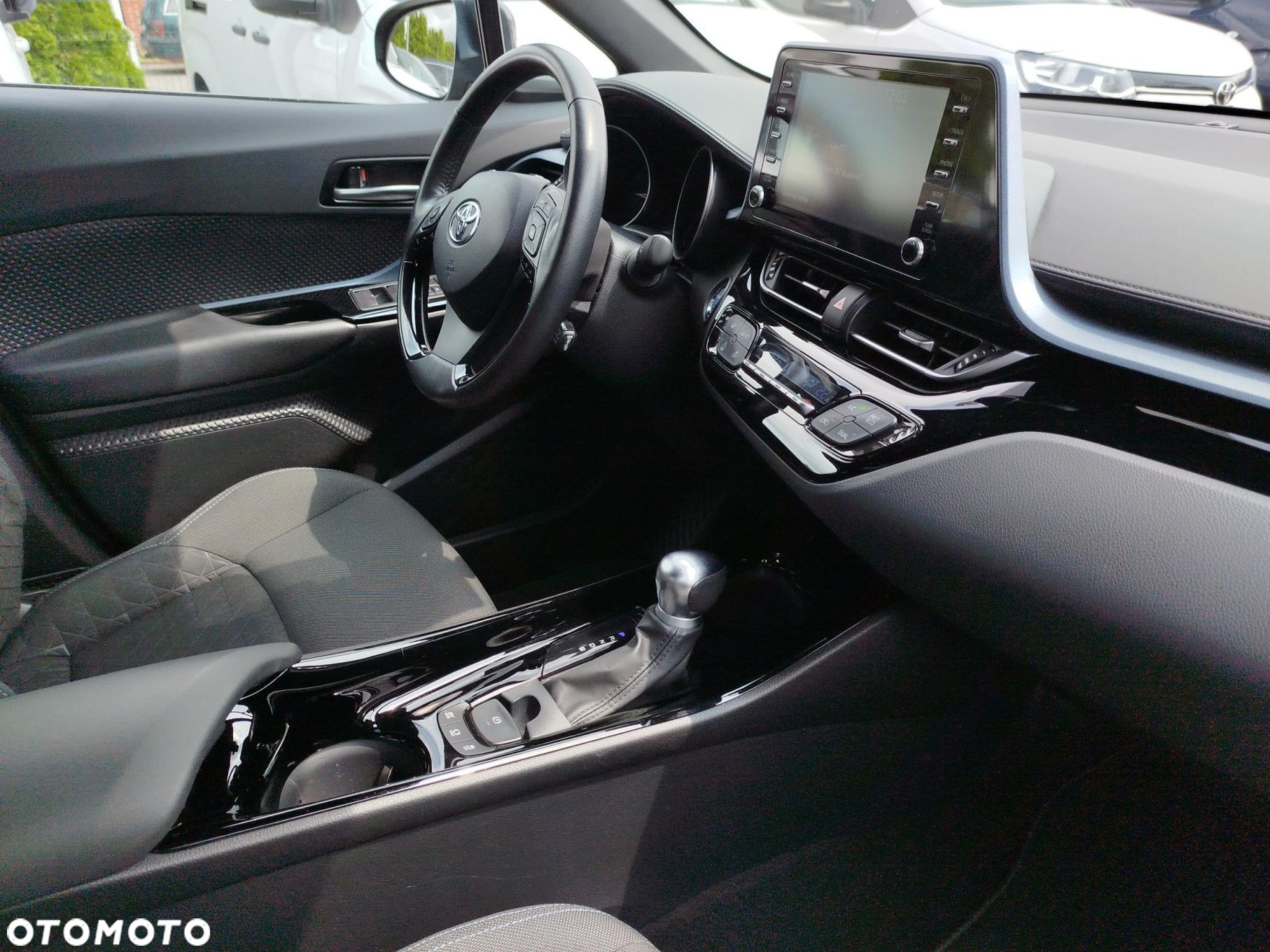 Toyota C-HR - 9