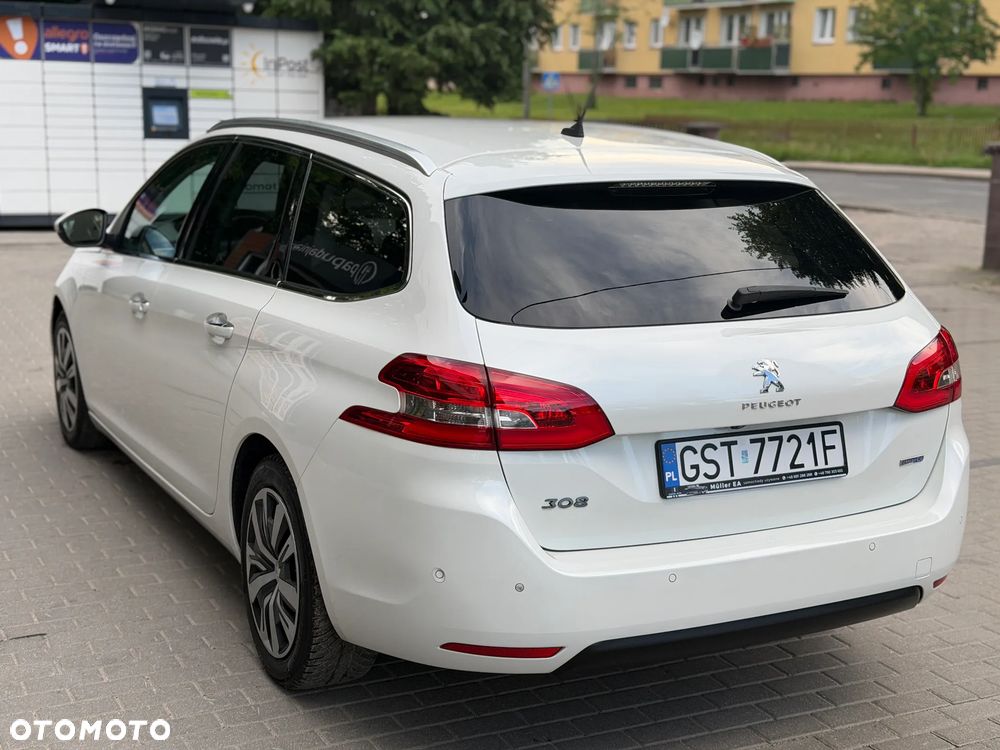 Peugeot 308 2.0 Blue HDi Allure S&S - 9