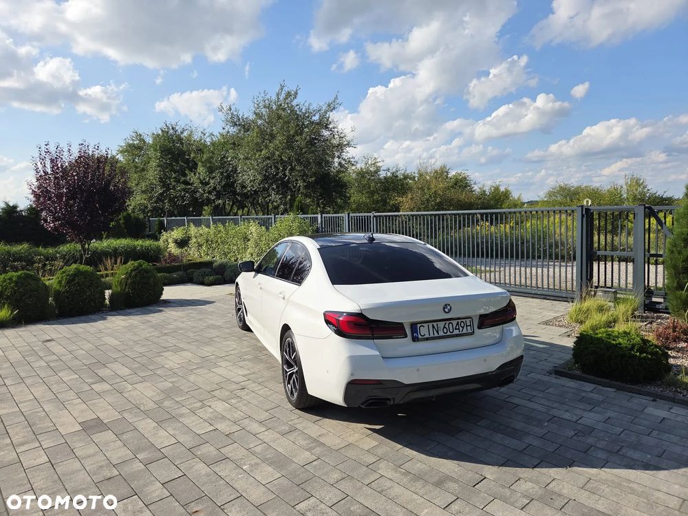 BMW Seria 5 520d xDrive - 9