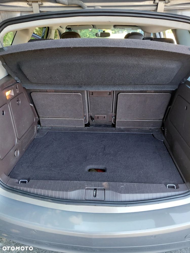 Opel Meriva - 10