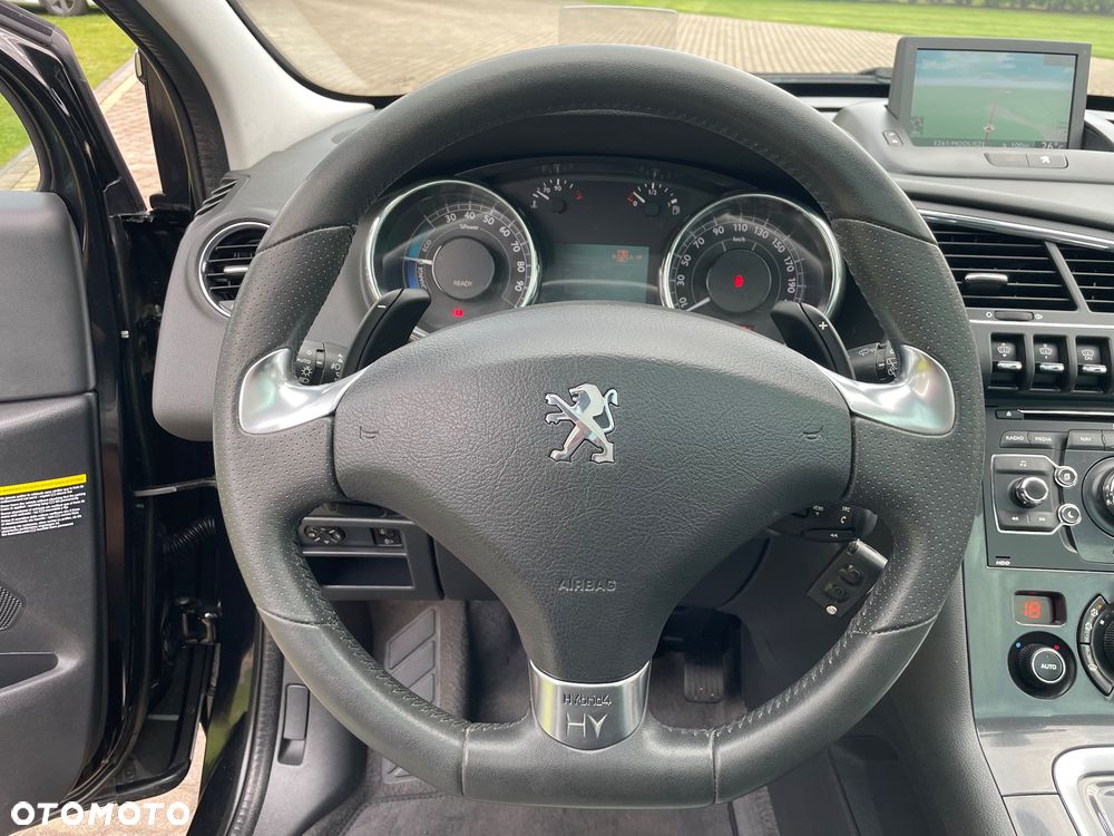 Peugeot 3008 Hybrid4 - 20