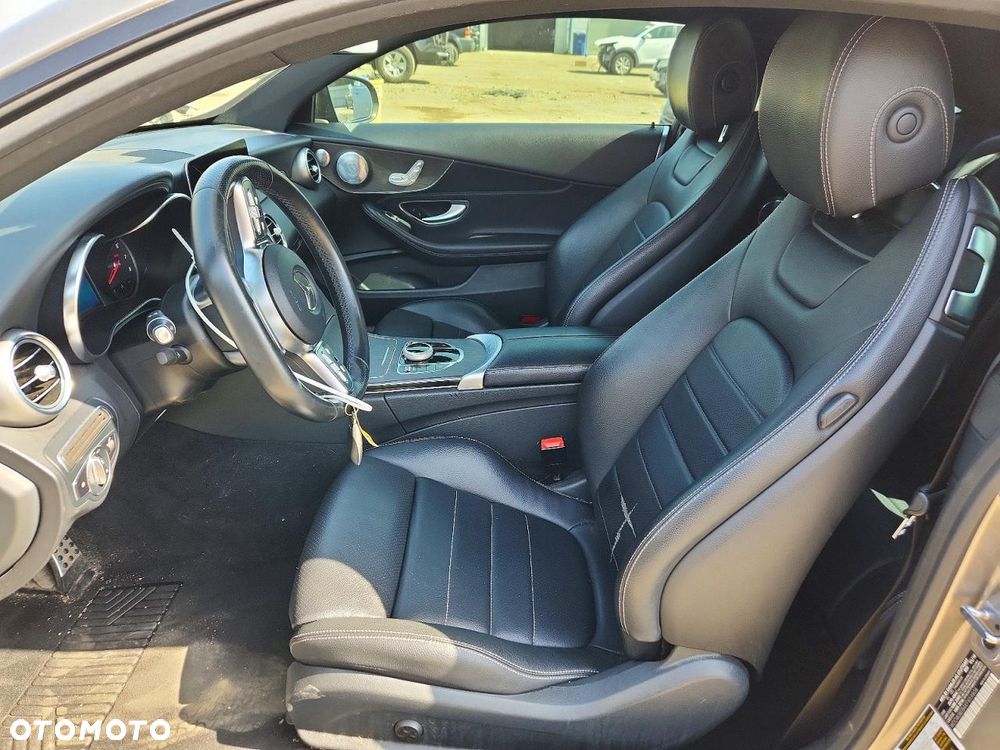 Mercedes-Benz Klasa C 300 4MATIC 9G-TRONIC - 8