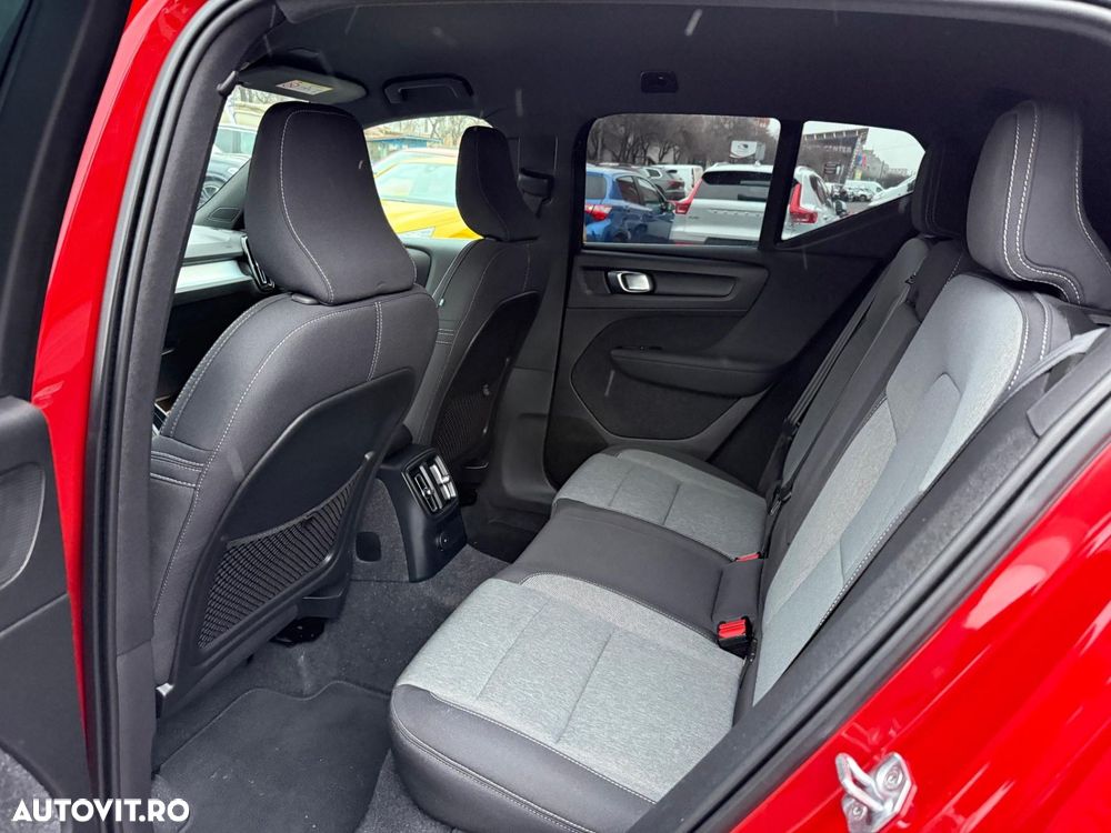 Volvo XC 40 Recharge T4 Twin Engine AT7 Inscription Expression - 9