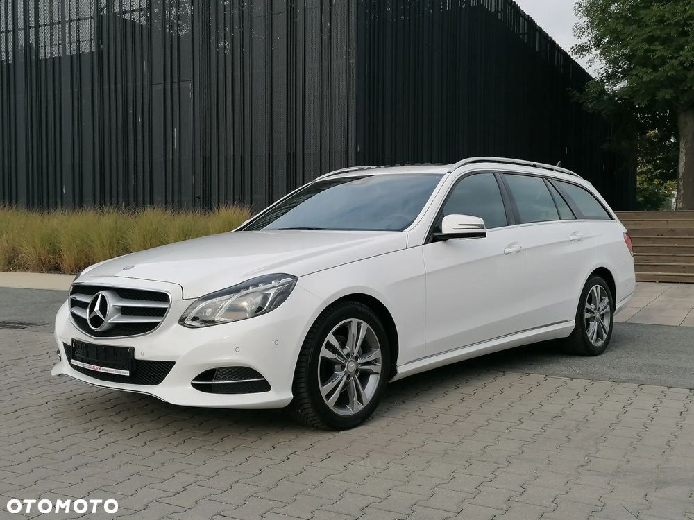 Mercedes-Benz Klasa E 200 T CDI DPF BlueEFFICIENCY 7G-TRONIC - 1