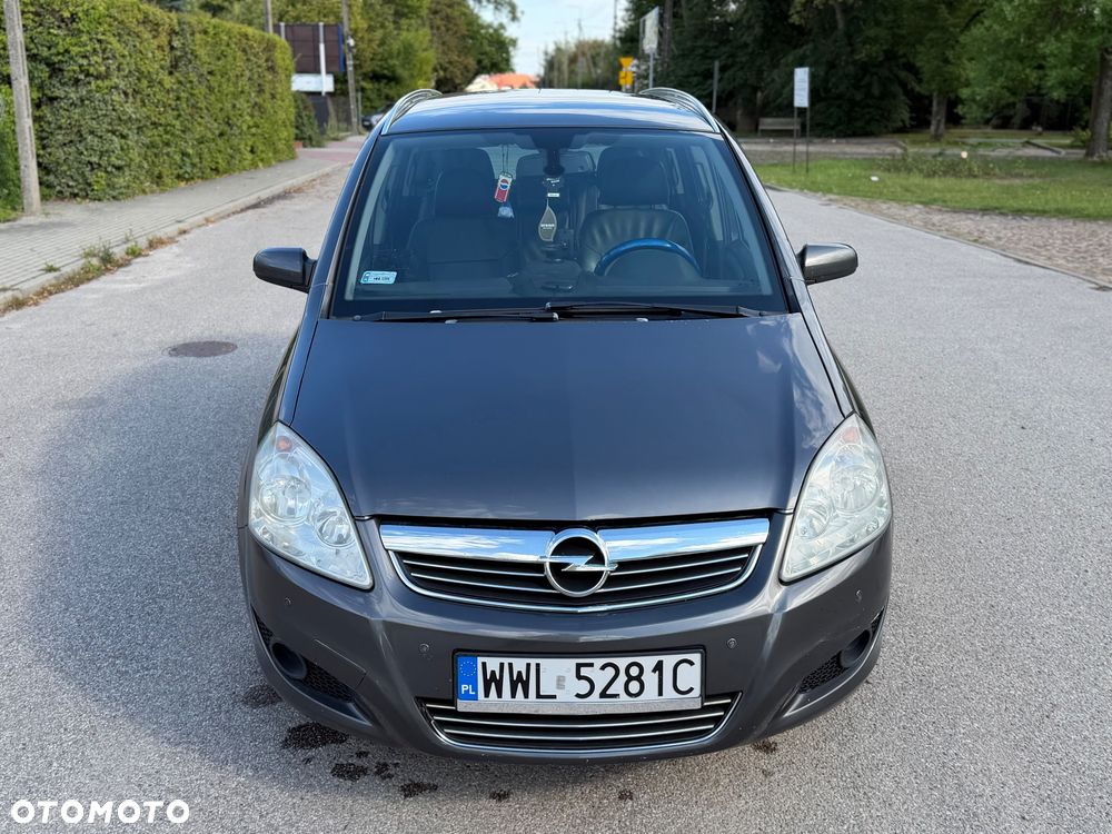 Opel Zafira 1.8 Family Plus - 2
