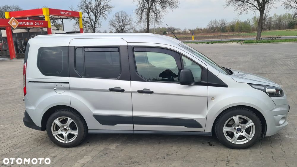 Ford Transit Connect - 16