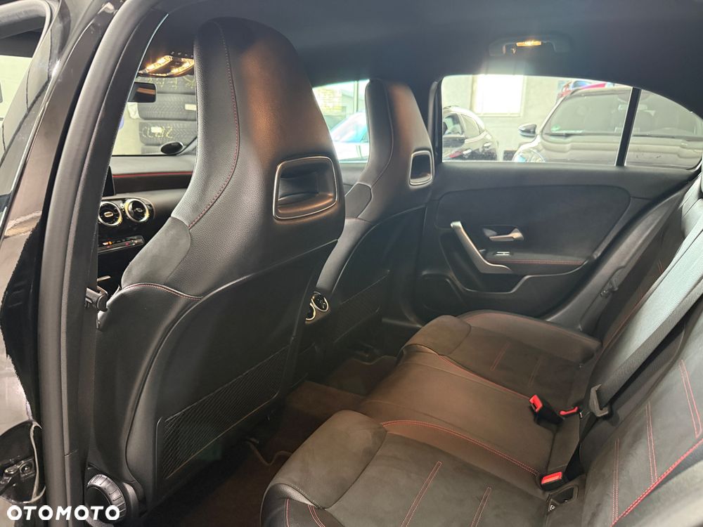 Mercedes-Benz Klasa A 200 d 8G-DCT AMG Line - 16