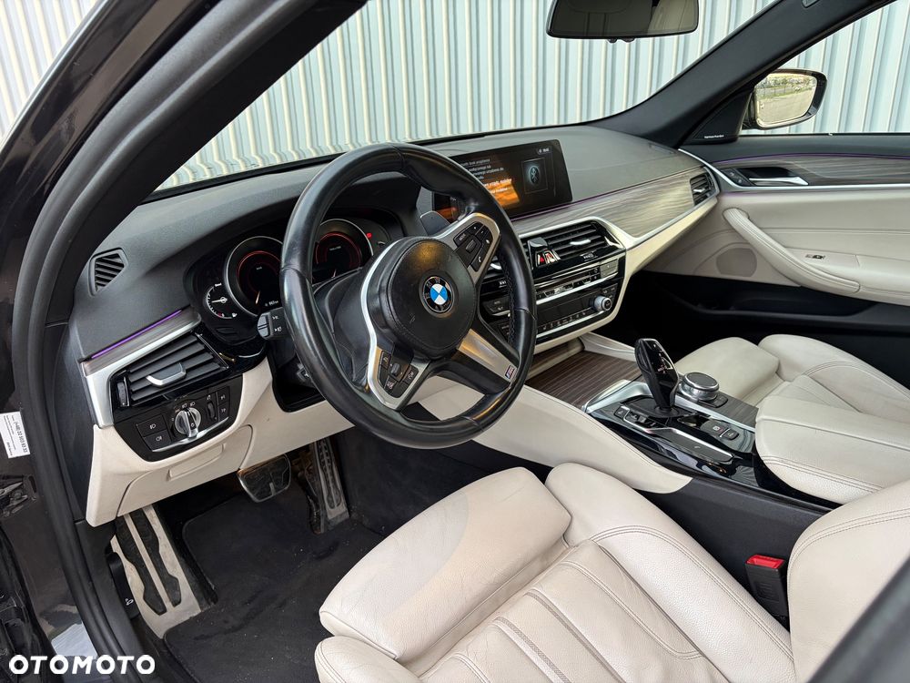 BMW Seria 5 520d xDrive M Sport sport - 7