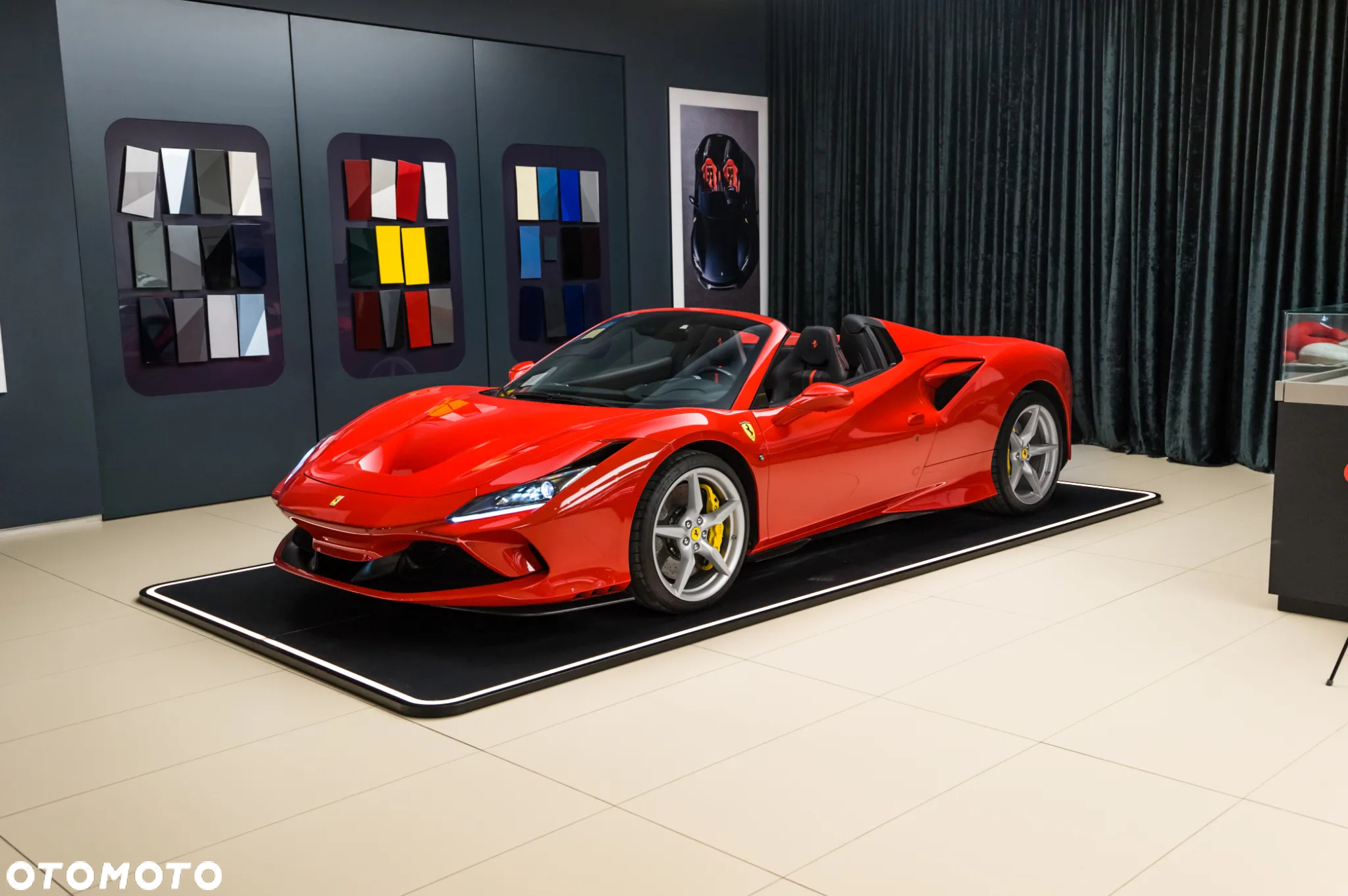 Ferrari F8 Spider - 2