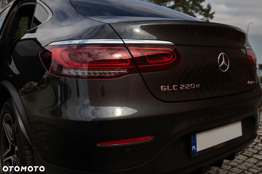 Mercedes-Benz GLC 220 d 4Matic 9G-TRONIC AMG Line Plus - 12