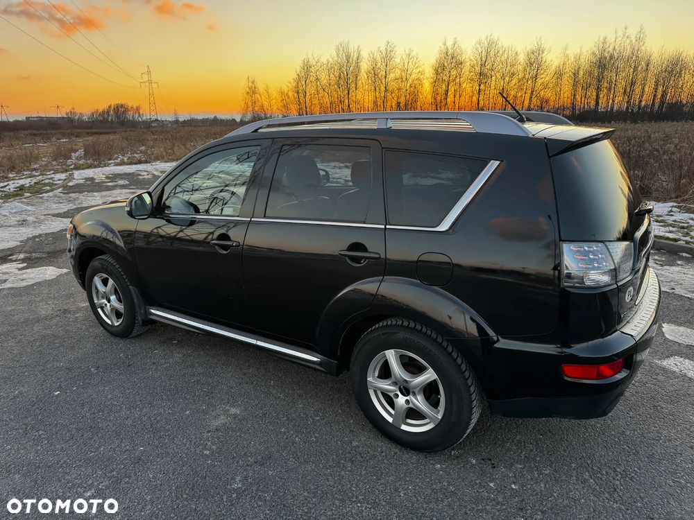 Mitsubishi Outlander 2.0 DID Instyle - 5