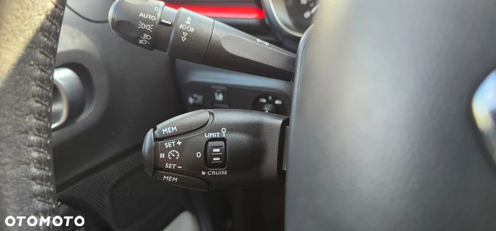 Citroën C3 1.2 PureTech Shine S&S EAT6 - 19
