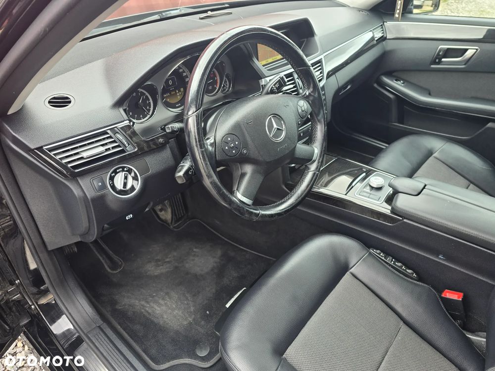 Mercedes-Benz Klasa E 220 CDI DPF BlueEFFICIENCY 7G-TRONIC Avantgarde - 9