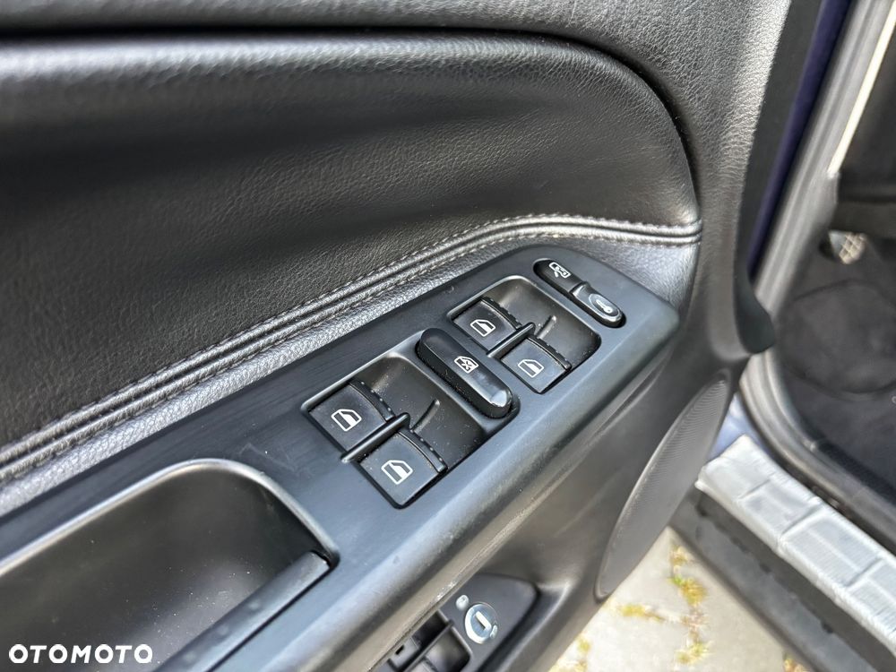Volkswagen Passat 1.9 TDI CL - 36