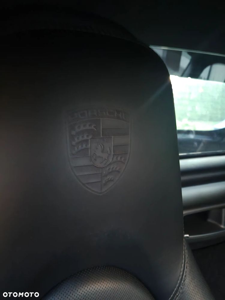Porsche Boxster S PDK Black Edition - 18