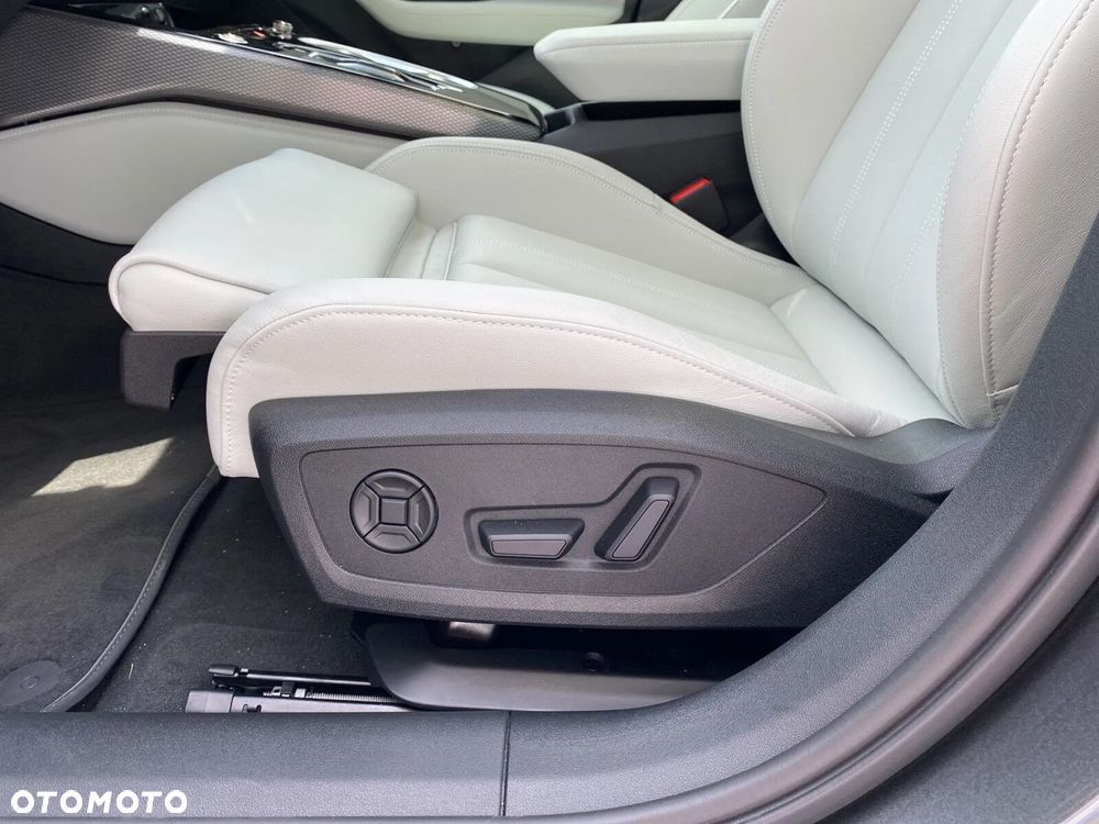 Audi A6 Avant - 25