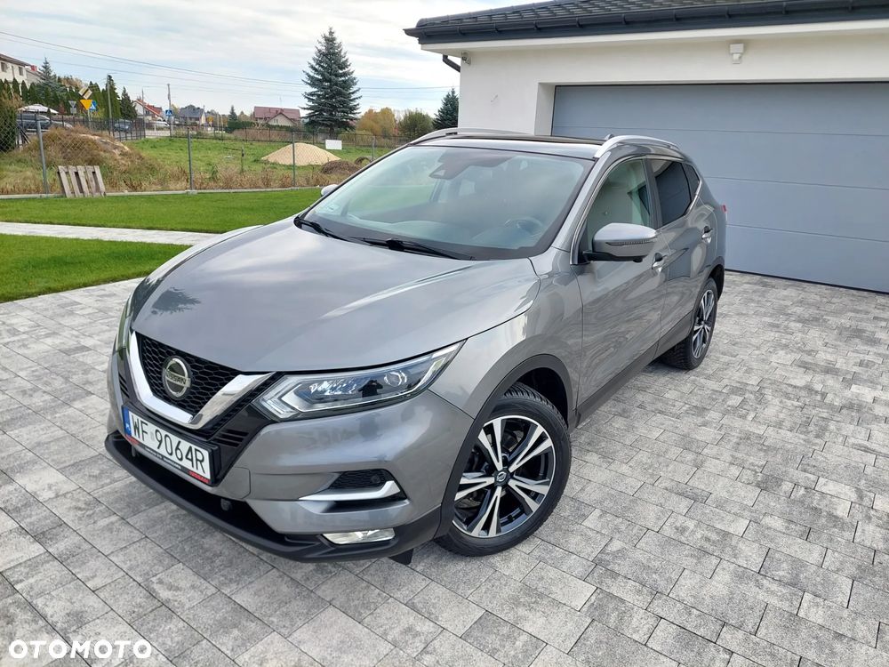 Nissan Qashqai 1.6 DIG-T N-Connecta - 1