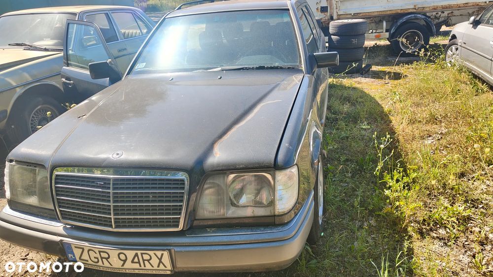 Mercedes-Benz W124 (1984-1993)