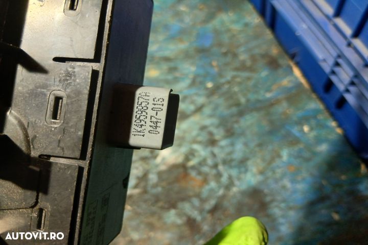 Butoane geam sofer 1K4959857A 5P1867171A 1K4959857A 5P1867171A Seat A - 4