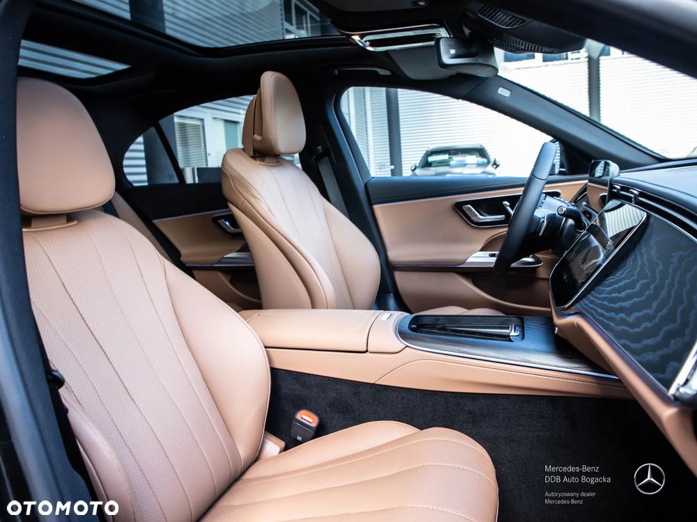 Mercedes-Benz Klasa E 220 d mHEV 4-Matic Exclusive 9G-Tronic - 7