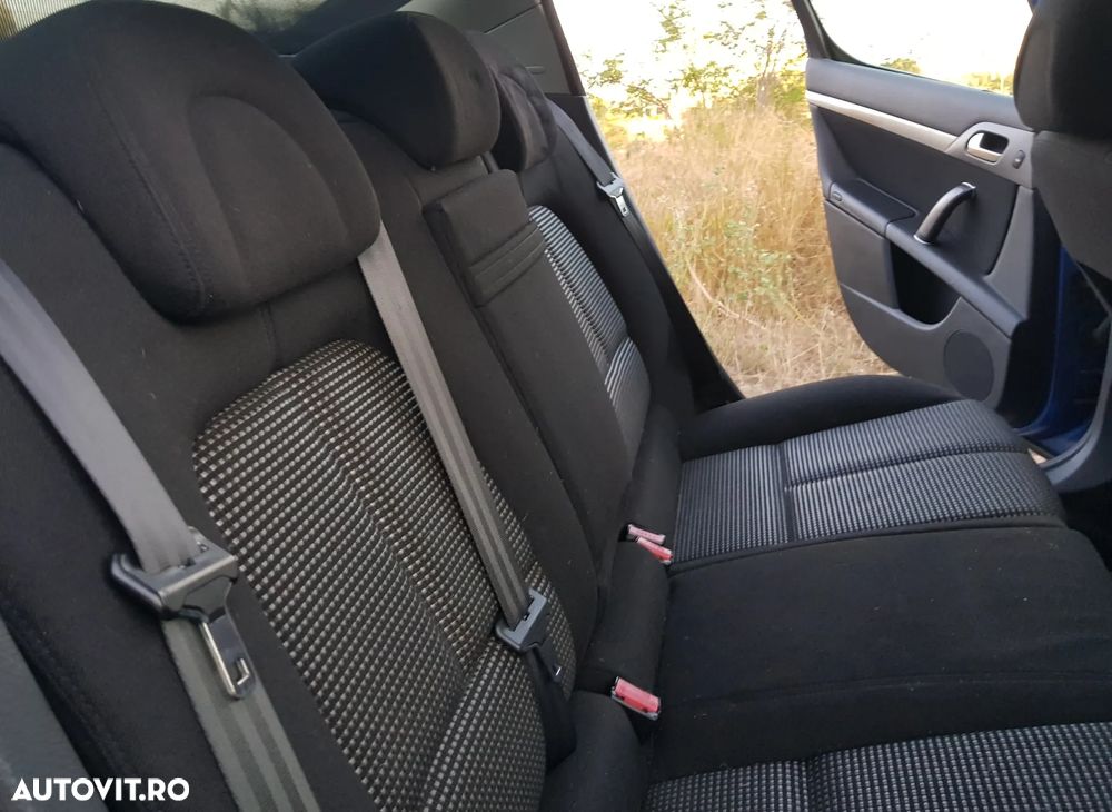 Peugeot 407 HDi 135 Automatik Premium - 33