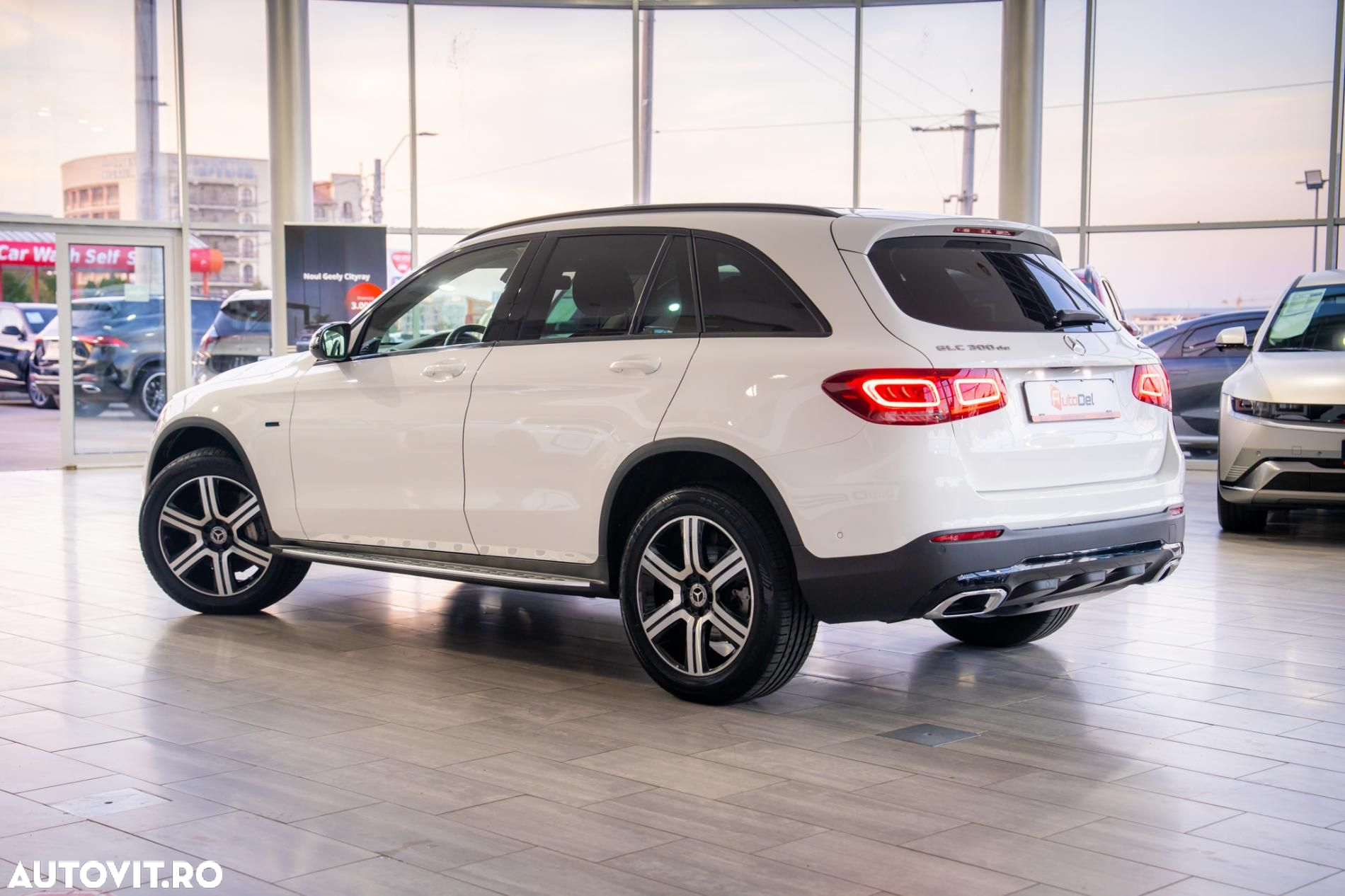 Mercedes-Benz GLC - 10