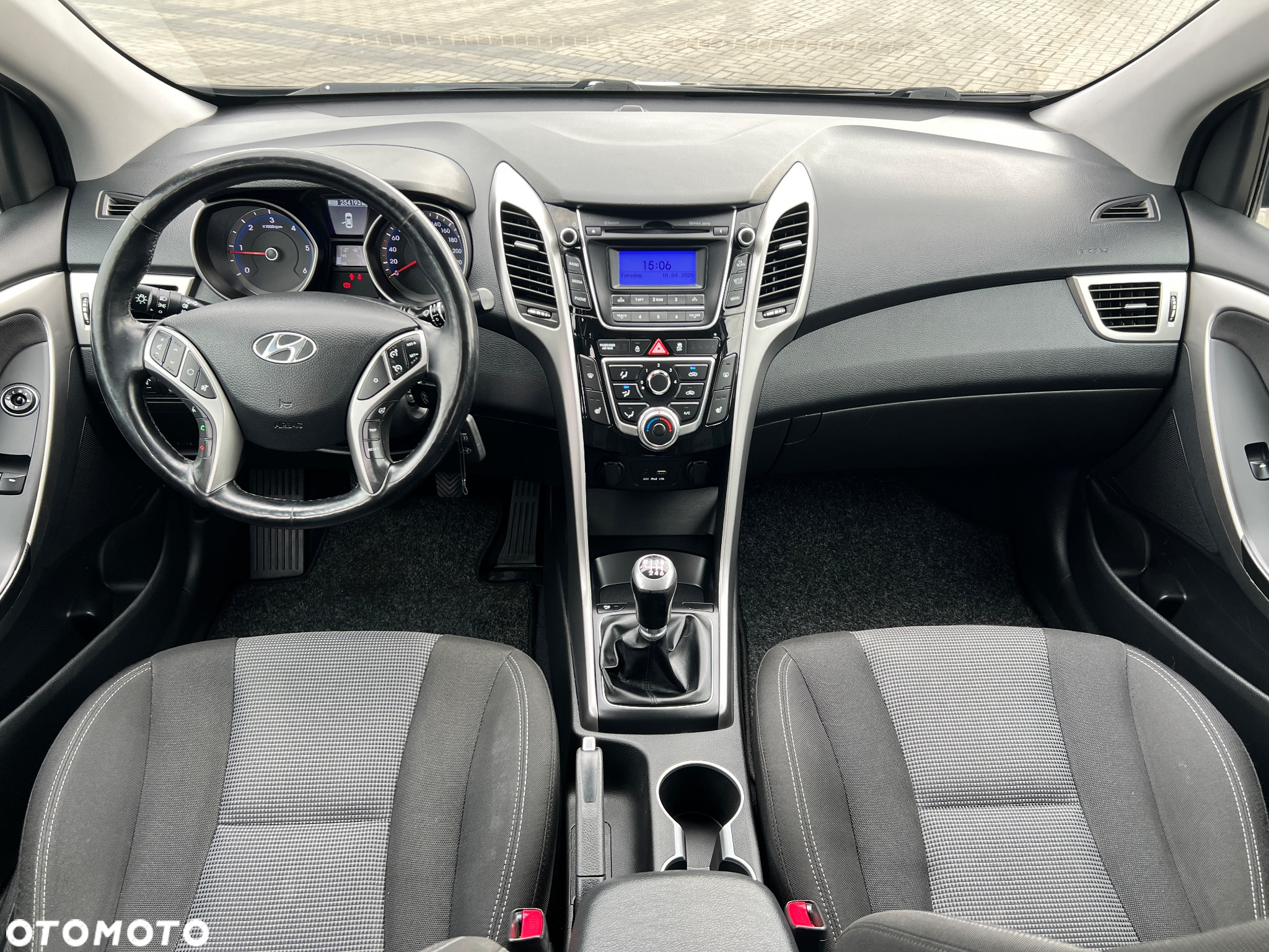 Hyundai i30 1.6 CRDi BlueDrive Premium - 23