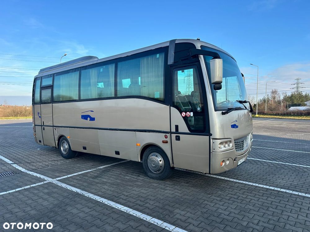 Isuzu Tourquise - 23