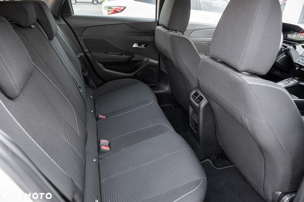 Peugeot 308 BlueHDi 130 EAT6 Stop & Start Active Business-Paket - 26
