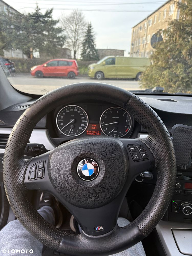 BMW Seria 3 320i - 9