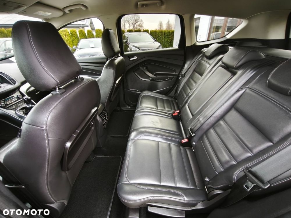 Ford Kuga - 16