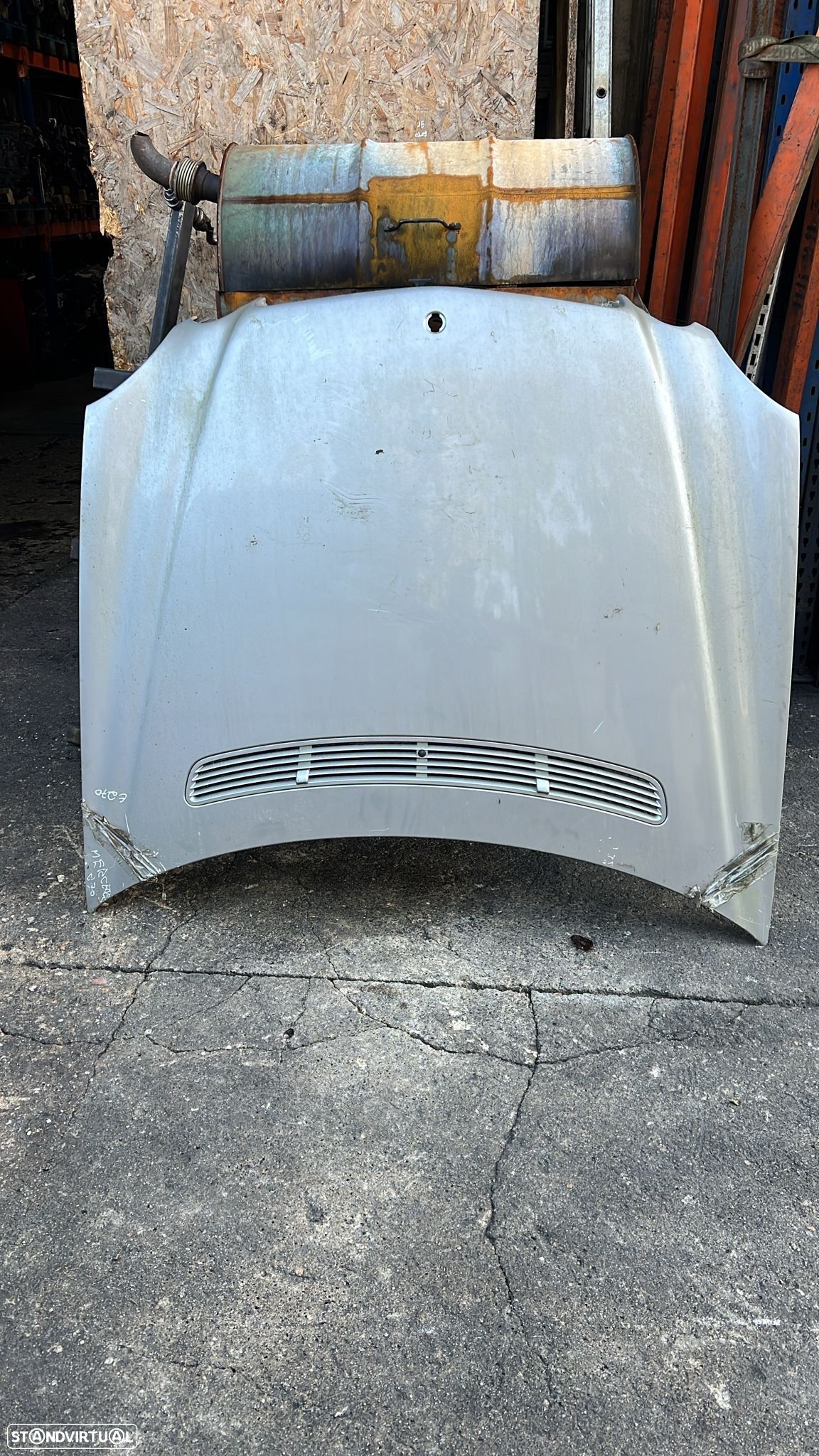 Capot Mercedes E270 - 1
