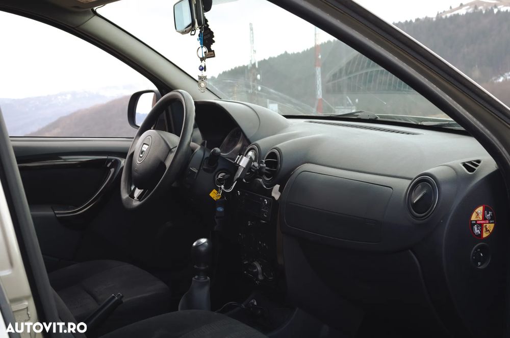 Dacia Duster 1.5 dCi 4x4 Ambiance - 8